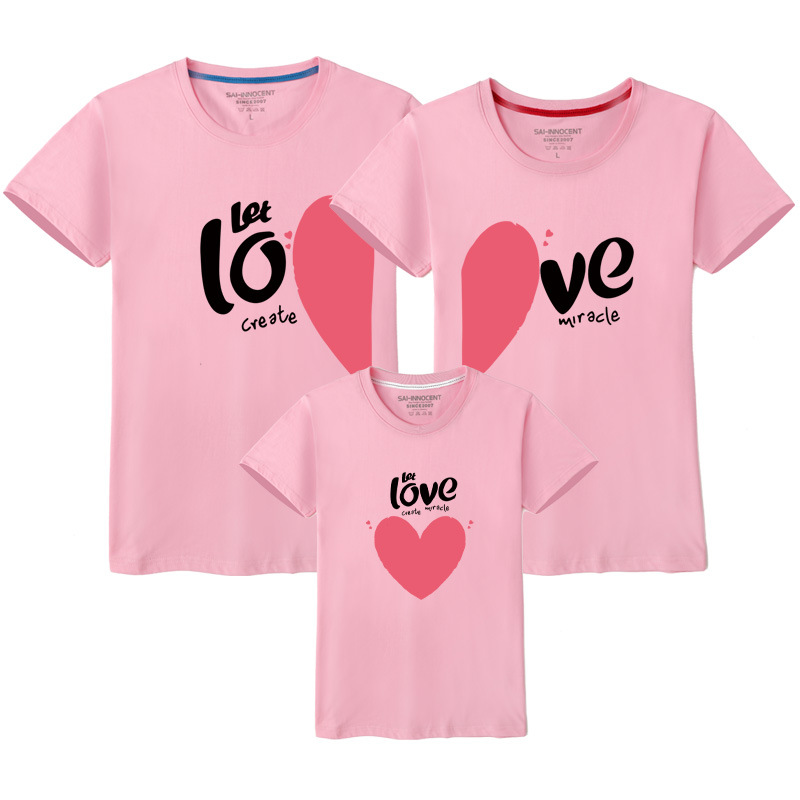 Media manga verano amor corazón rojo amor puro algodón padre-hijo ropa de clase ropa impresa ropa para niños manga corta cuello redondo Camiseta al por mayor