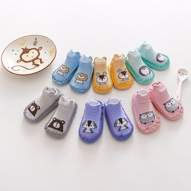 Primavera y otoño calcetines inferiores de cuero de dibujos animados zapatos de bebé calcetines bebé niño antideslizante 0-1-3 años de algodón calcetines de piso para niños PD001