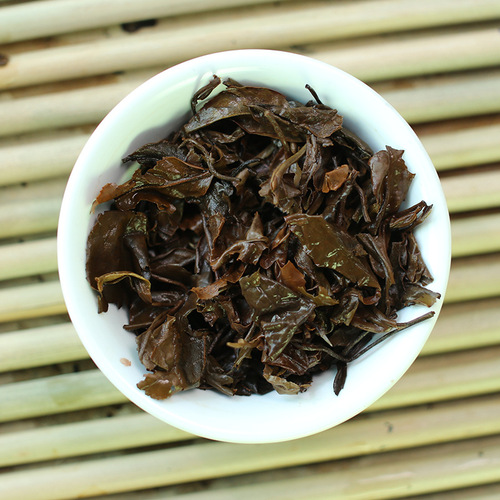 16 years old Yunnan large leaf Pu'er tea white tea seven sons cake factory direct sales moonlight beauty ancient tree white tea cake 357g 