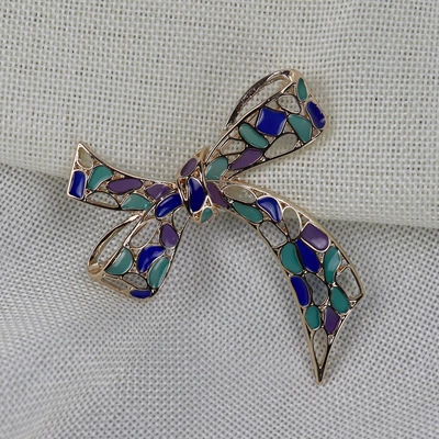 Corsage, Yaxa sancaqları