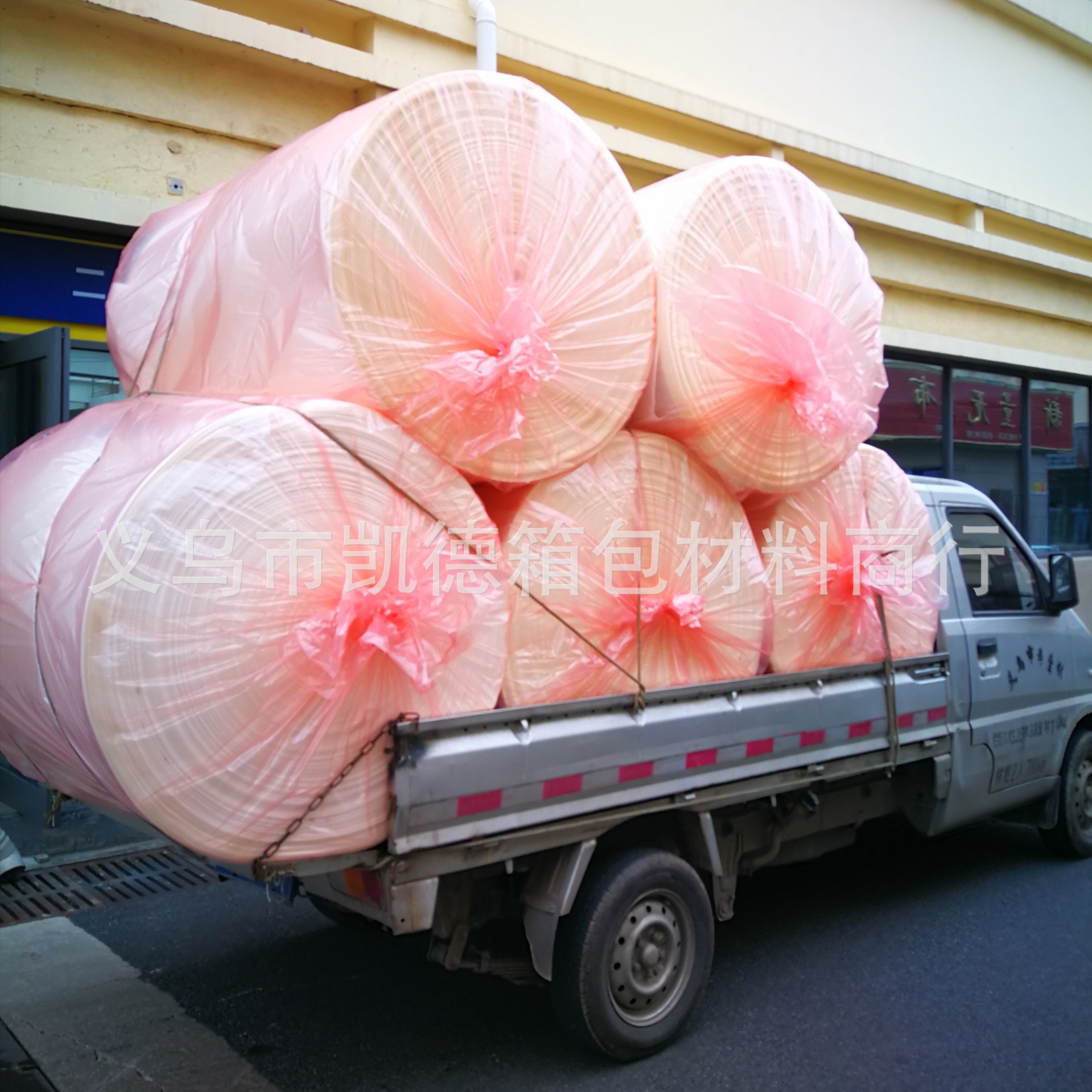 厂家直销各种厚度密度黑白PU海绵卷材圆泡 复合皮革布料包装内衬