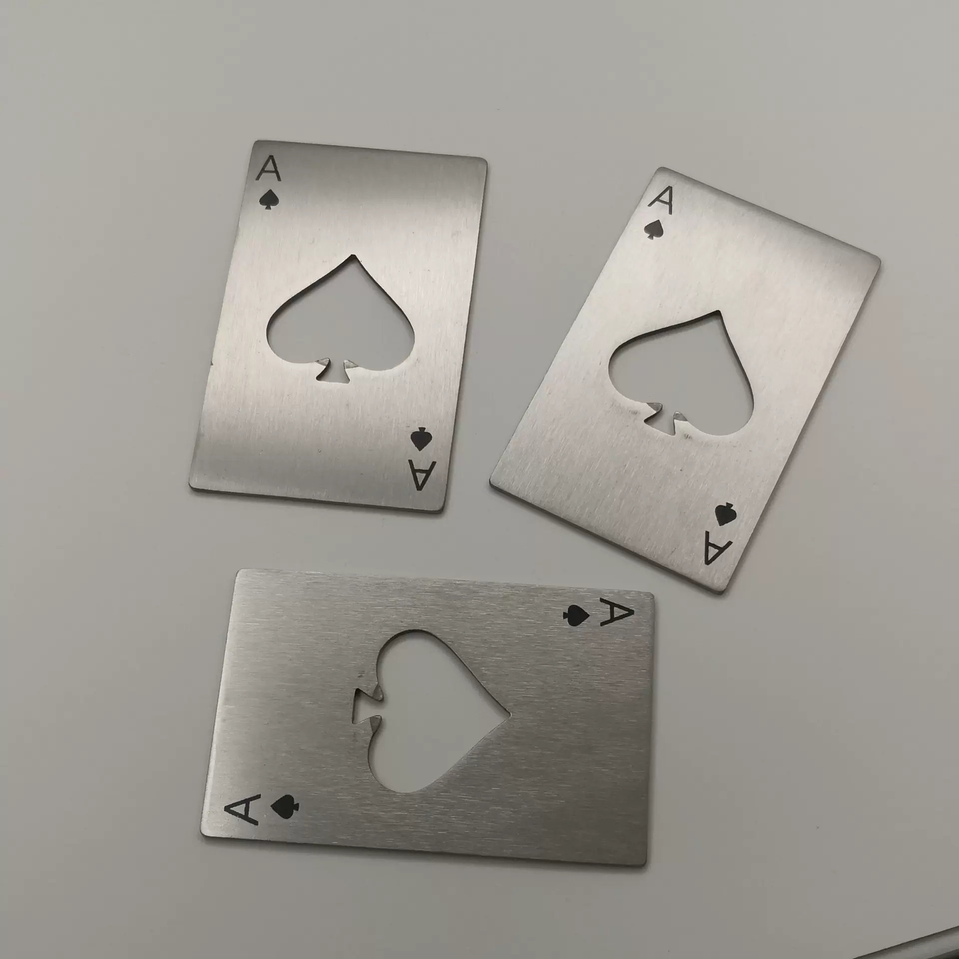 创意黑桃A开瓶器 扑克牌形信用卡式开瓶器不锈钢开瓶器