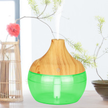 源头厂家新款加湿器 usb充电便携家用桌面七彩夜灯空气加湿器批发