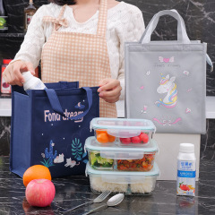 Office workers carrying lunch boxes with aluminum foil-lined thickened picnic tote insulated lunch bag lunch bag wholesale lunch insulation bag