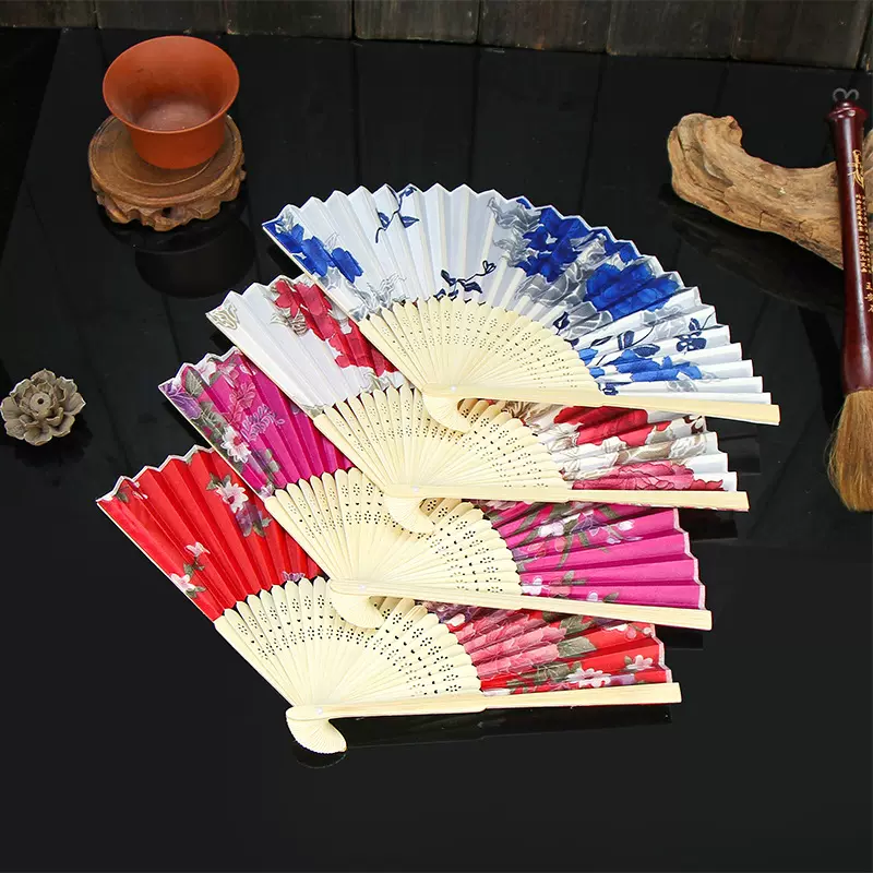厂家批发竹制折扇布扇女士跳舞扇折叠扇旗袍汉服配饰道具古风扇子