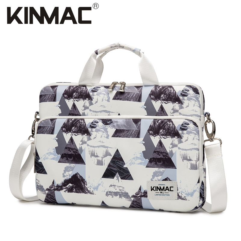 흰색 배경에 피크