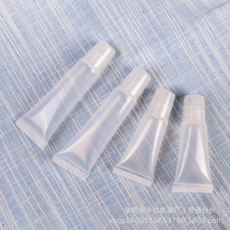 En stock manguera cosmética 5/10g de plástico brillante boca oblicua tapa de rosca brillo de labios tubo de bálsamo de labios al por mayor