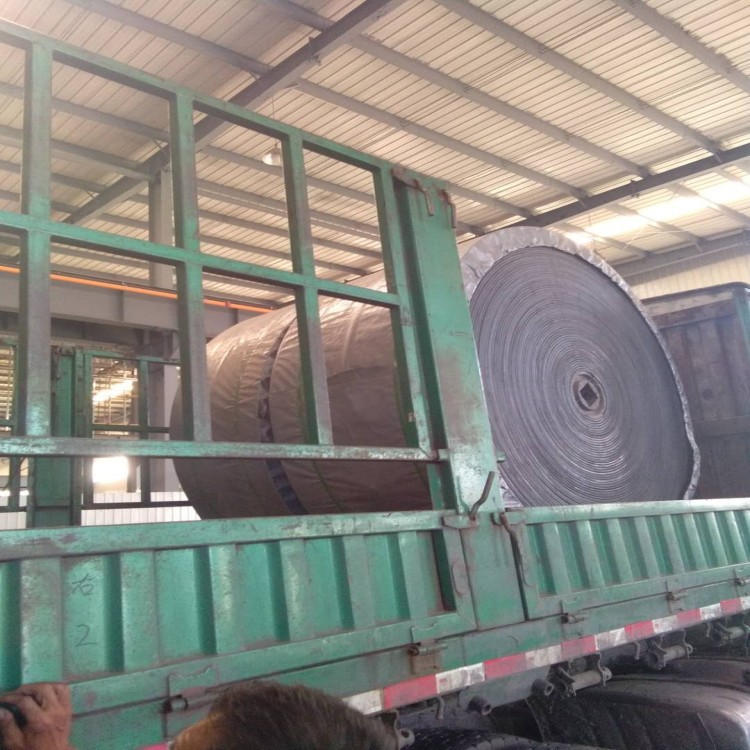 厂家大量供应 EP100橡胶输送带 耐磨橡胶输送带 强力尼龙输送带