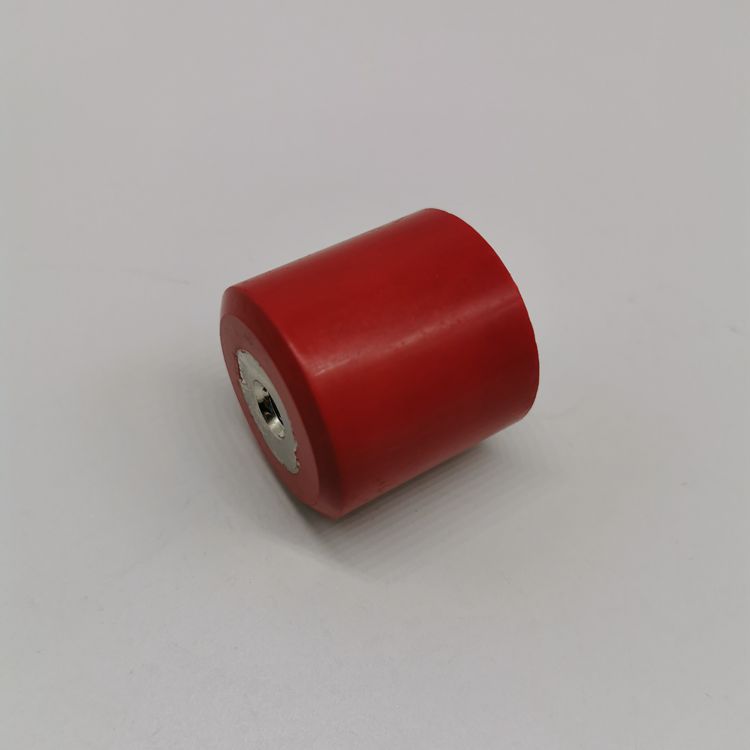 低压柜体装置配套件：MNS40*40 M10红色绝缘子，圆柱形绝缘子