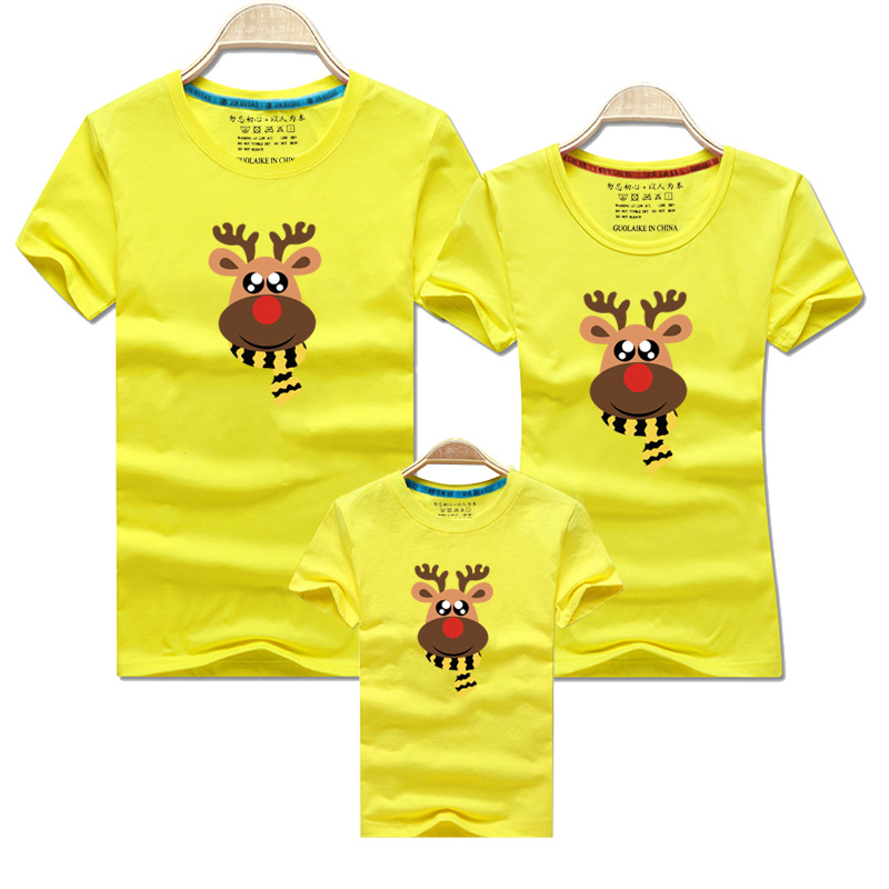 Entrega al por mayor para una familia de tres piezas verano hombres y mujeres ropa de primavera superior algodón manga corta estudiante ropa de clase camiseta