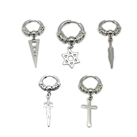 耳环;耳钉;耳坠