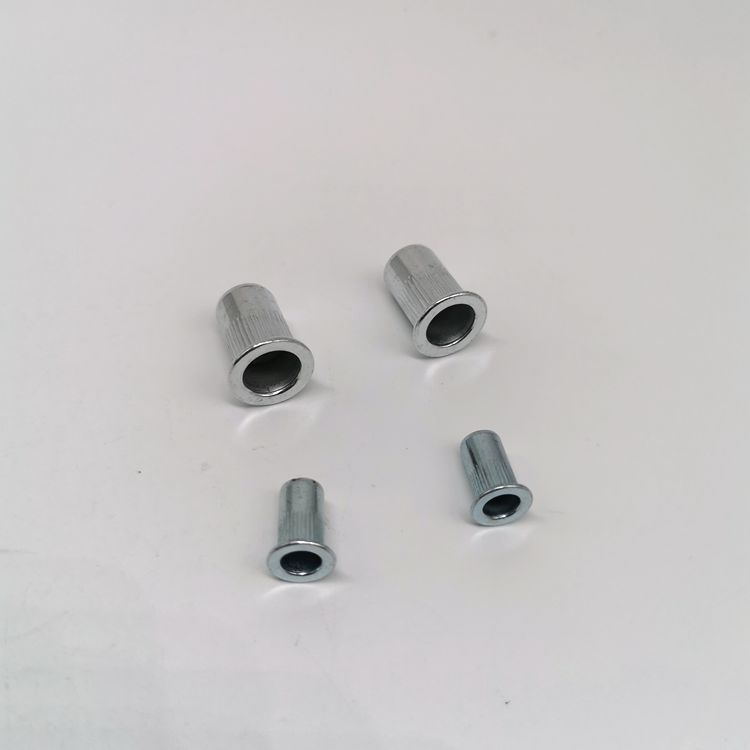 低压柜体装置配套件：成套柜体配件 圆铆螺母M4