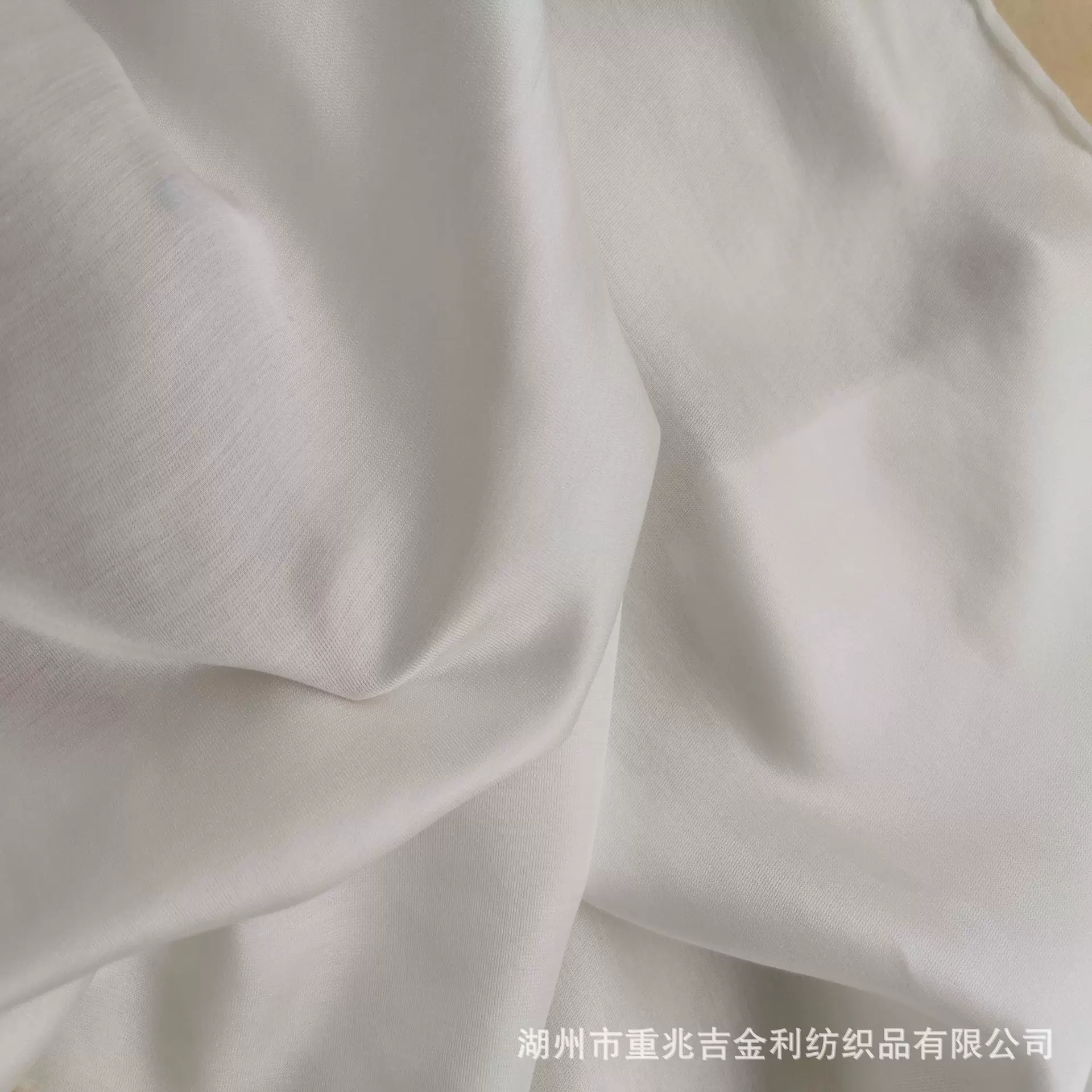 厂家供应新品真丝莫代尔交织服装面料 16MM丝莫缎 时尚女装面料