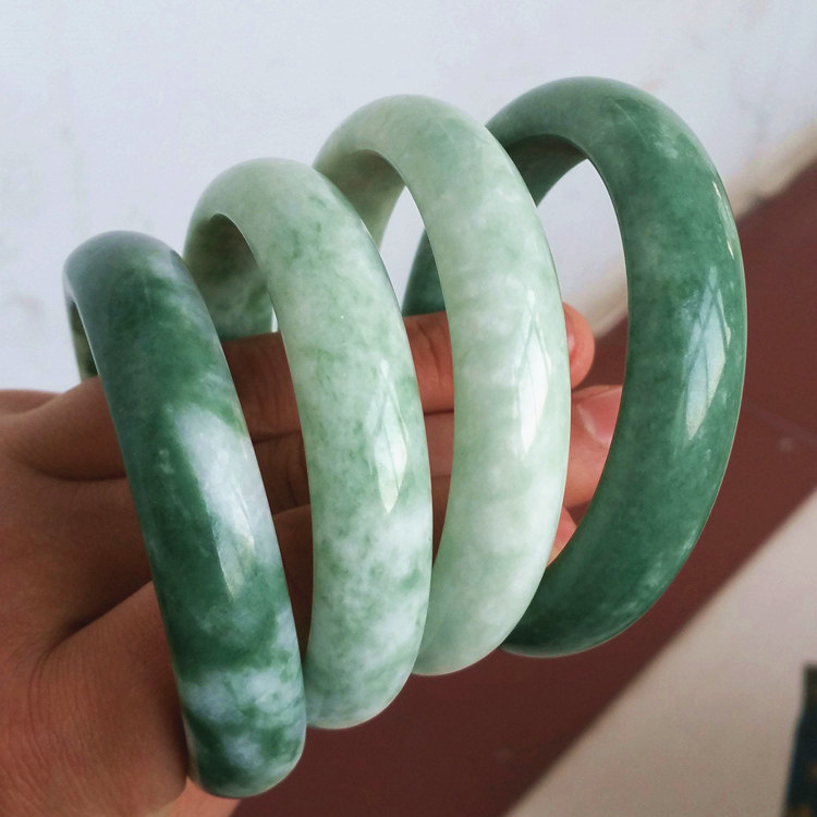Natural Guizhou Green Jade Bracelet, Deep Green Patterned Jade Bracelet, Emerald-Colored Jade Bracelet, Gift Jadeware, Jade Bracelet Natural Guizhou Green Jade Bracelet, Deep Green Patterned Jade Bracelet, Emerald-Colored Jade Bracelet, Gift Jadeware, Jade Bracelet