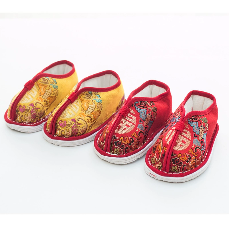 Children's shoes for new born, grabber, handmade