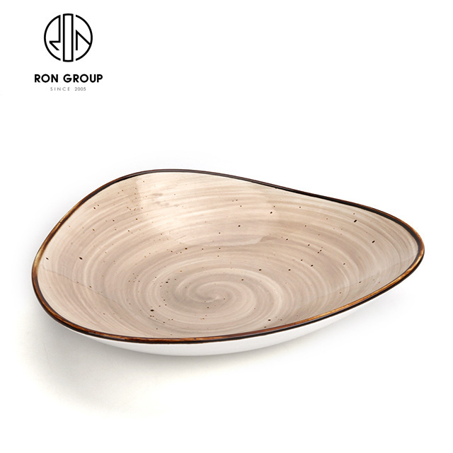 Creative Western Food Hand-Painted Triangular Plate 7-13inch Pasta Plate Ceramic Deep Plate Salad Bowl Soup Bowl Sashimi Bowl