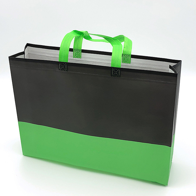 En stock bolso no tejido recubierto de color embalaje de ropa en bolsas de stock bolso no tejido recubierto Promoción de la escuela