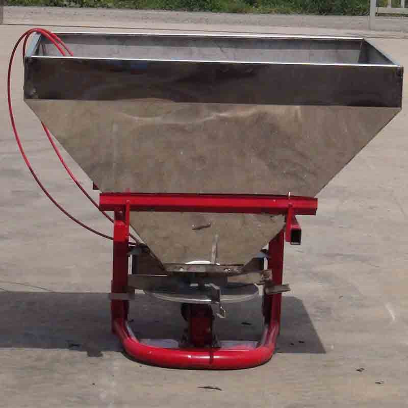 厂家销售各种施肥器 拖拉机悬挂撒肥器农用撒肥机价格