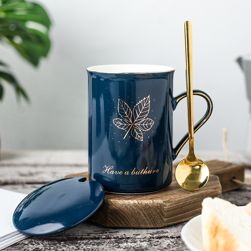 Hojas Doradas-azul oscuro