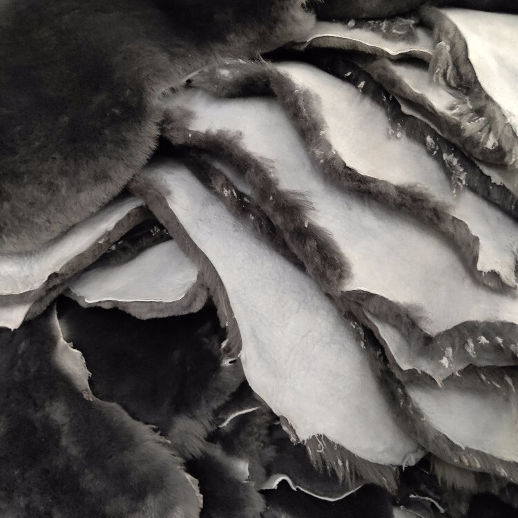 Foreign Trade Wholesale Colored Sheepskin Fur Integrated Wool Shoe Lining Leather Sheep Shearling Clothing Lining Genuine Leather Sheep Leather