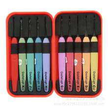 厂家直销 LED发光钩针织针礼盒套装 PC防滑黑胶手柄 编织工具套装