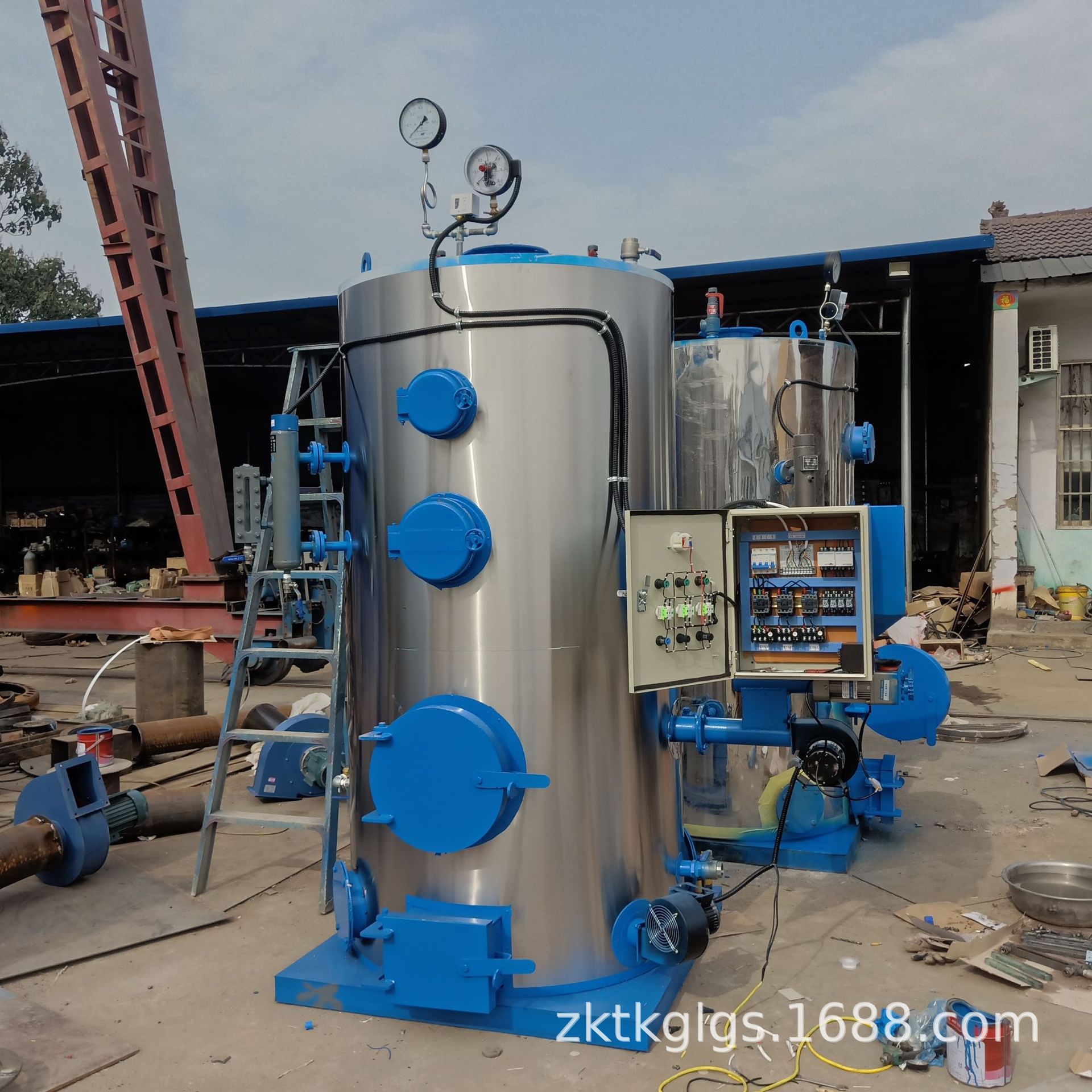 河南周口太康锅炉厂家批发销售木柴燃油燃气生物质颗粒蒸汽发生器