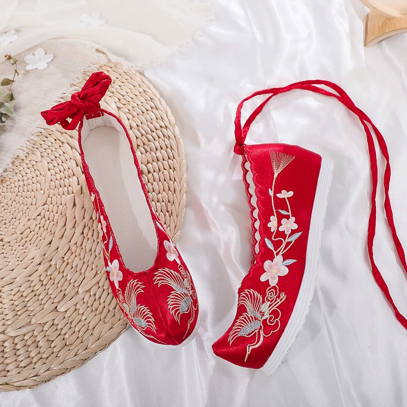 Новая антикварная обувь Yingfeng на плоской подошве, Женская Тканевая обувь, обувь с вышивкой, яркая шелковая хлопковая ткань, обувь Hanfu, увеличивающая внутреннюю высоту, подходящая обувь Hanfu