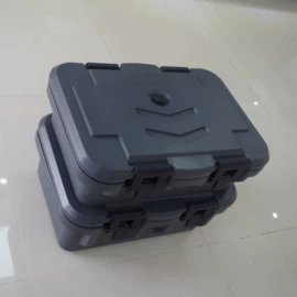 果盘、果篮;调味盒;杯架、酒杯架