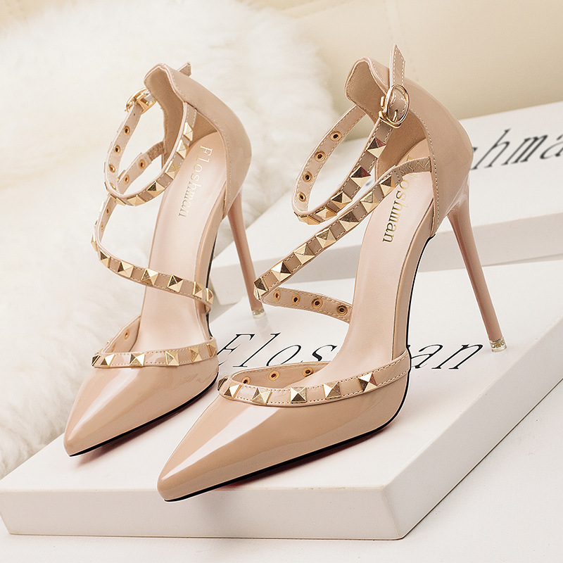 1138-13 European and American Simple Sexy Nightclub High Heels Shallow Mouth Pointed Rivet Hollow One-word Sandals