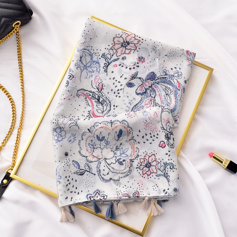 Nuevo artístico retro blanco liso anacardo impreso bufanda larga bufanda primavera y verano azul gris borla decorativa bufanda chal