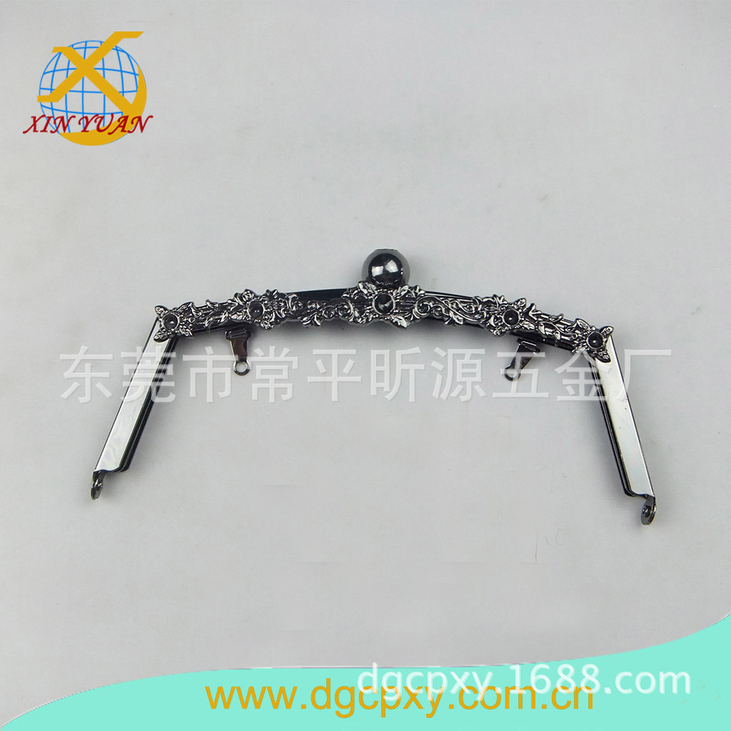 厂家销售拱形钱包夹 花边五金铰款式多样 可来样 价格优惠