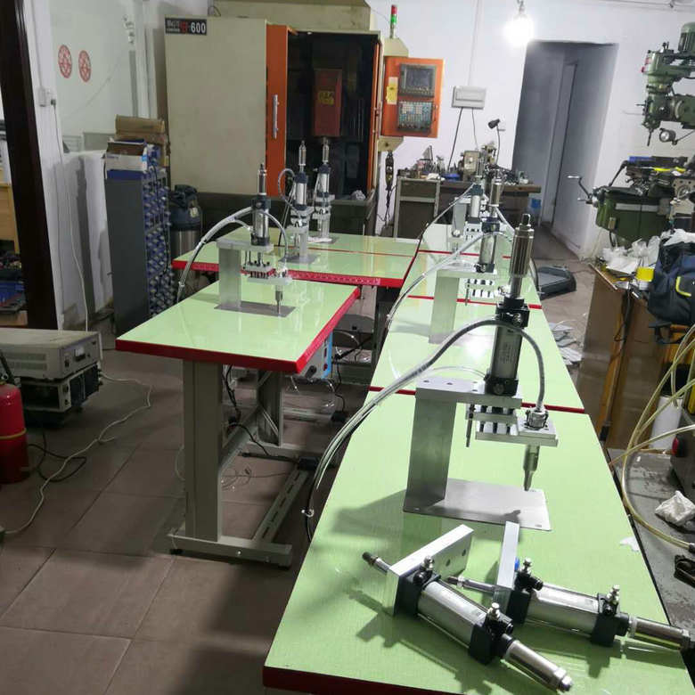 耳带机超声波点焊机