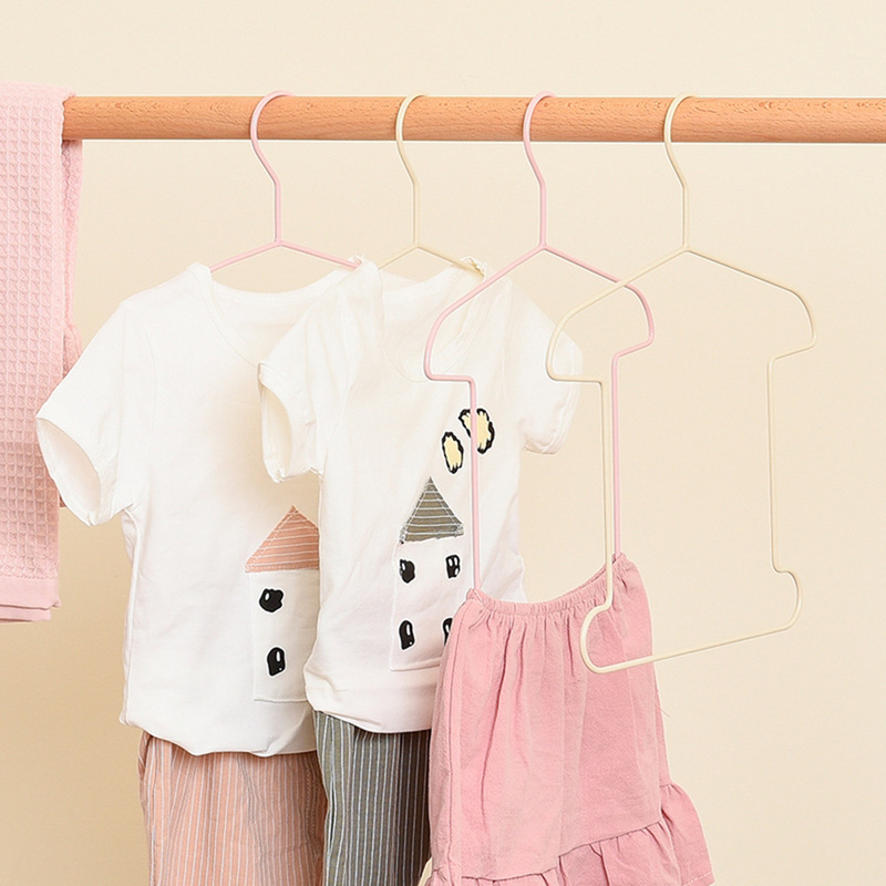 Children's hanger conjoined suit hanger children's clothing store hanger baby photography shop mother and baby shop clothes hanger wholesale iron Children's hanger conjoined suit hanger children's clothing store hanger baby photography shop mother and baby shop clothes hanger wholesale iron