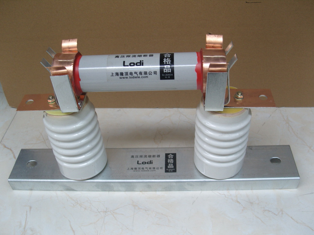 隆顶电气 RN2高压熔断器RN1 RN3 RN4 FUSE RN2-10/0.5A熔断器尺寸