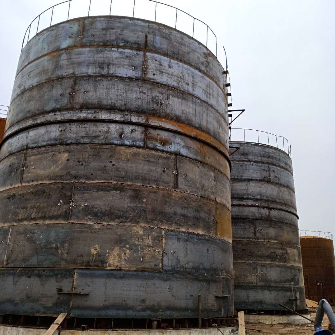 现场制作安装各类油罐、储罐、化工罐，质优价廉，欢迎选购