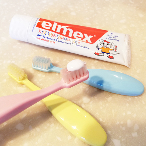 Licensed Japanese CI toothbrush fat boy short handle baby special toothbrush super soft hair toothbrush