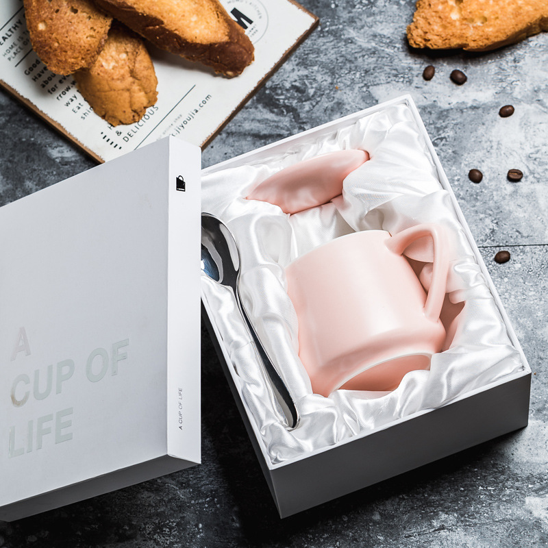 Taza de cerámica original Selección de tazas de café con tapa cuchara caja de regalo conjunto de bolsas LOGO grabado