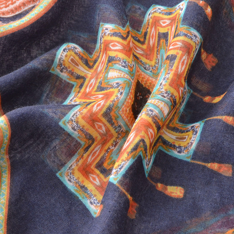Nuevo estilo étnico retro geométrico Totem impreso bufanda cuatro estaciones versátil fino algodón y lino sensación bufanda Toalla de playa