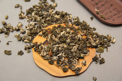 Wholesale Yunnan Green Tea Yunnan Green Tea 2024 Spring Tea One Bud Two Leaves Biluochun Tea