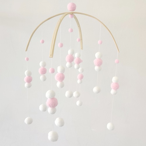 ins Nordic style fur ball wind chime bed bell children's room decoration model room children's clothing store decoration shooting prop soft furnishings