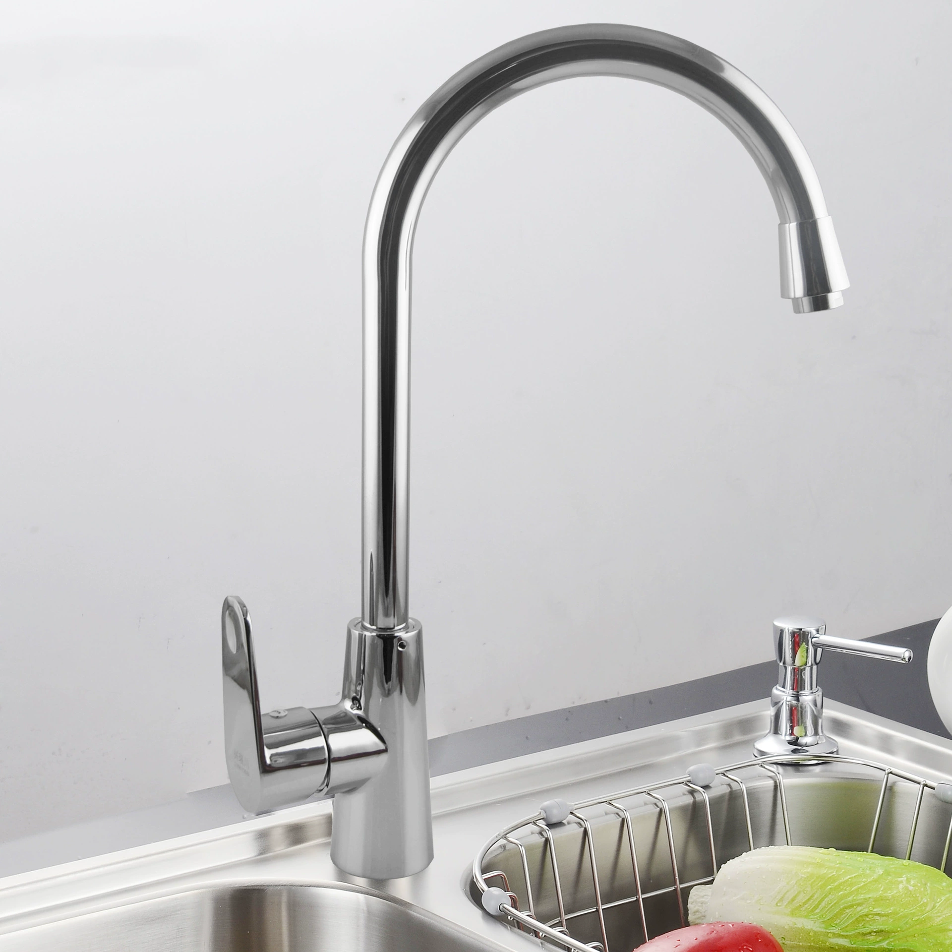 Заводская оптовая продажа 8101 жето́н кухонный кран горячей воды и смеситель для раковины, кран для раковины