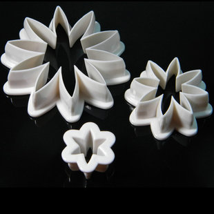 3pcs Hollow Daisy Chrysanthemum Sunflower Fondant Cake Printing Cutting Mold Baking Cake Cookie Mold OPP Pack