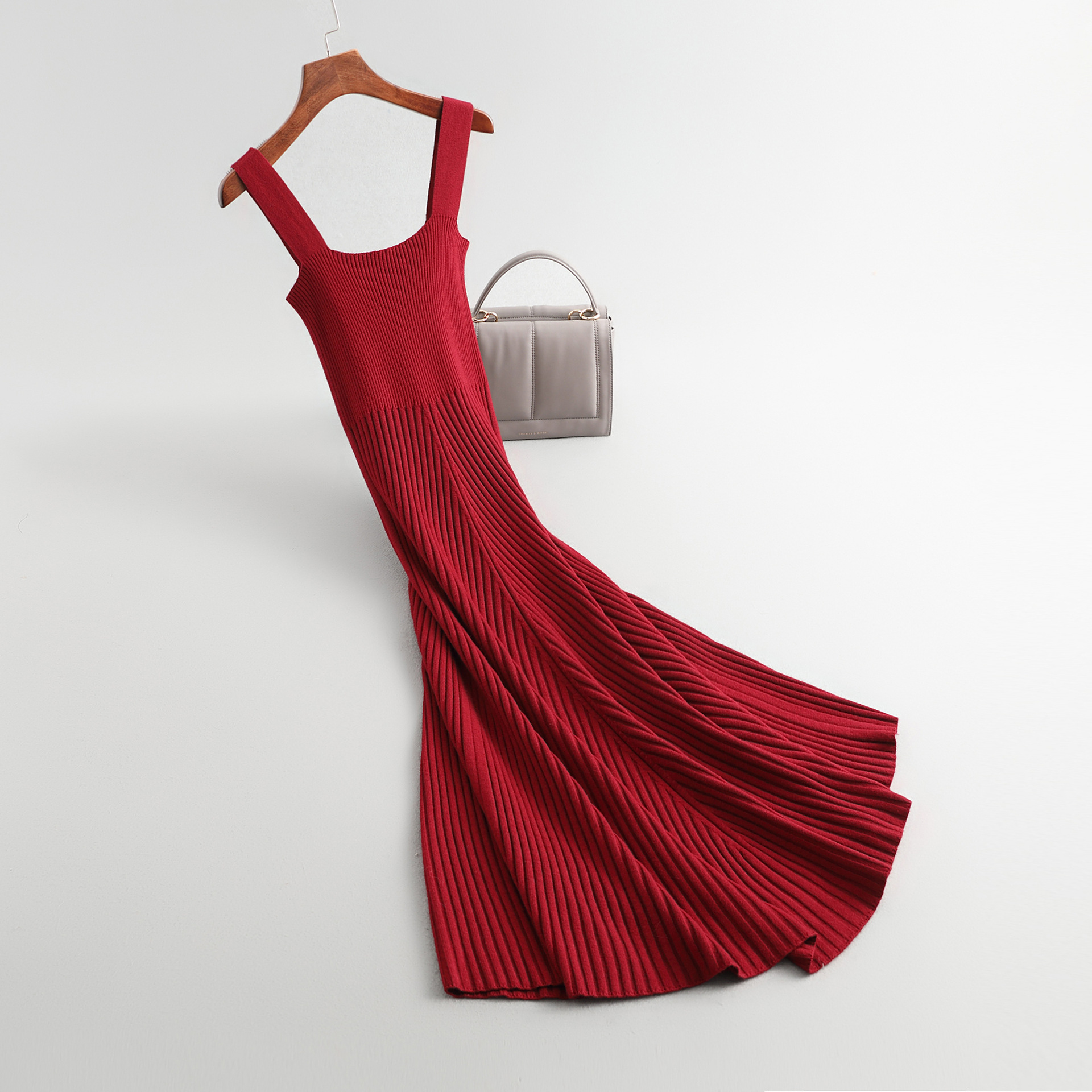 嘉織無地キャミソール風マタニティワンピースニットスクエアネックゆったりセクシー秋冬セーターロングワンピースB8002