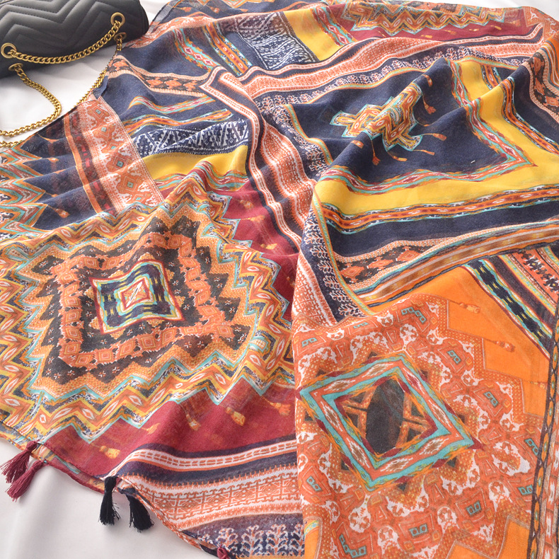 Nuevo estilo étnico retro geométrico Totem impreso bufanda cuatro estaciones versátil fino algodón y lino sensación bufanda Toalla de playa