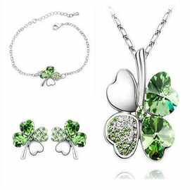 外贸热卖幸运四叶草女式项链韩式水晶套装手链耳环几何