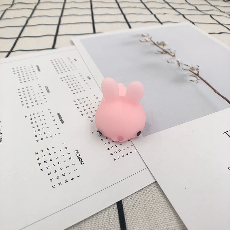 작은 분말 토끼