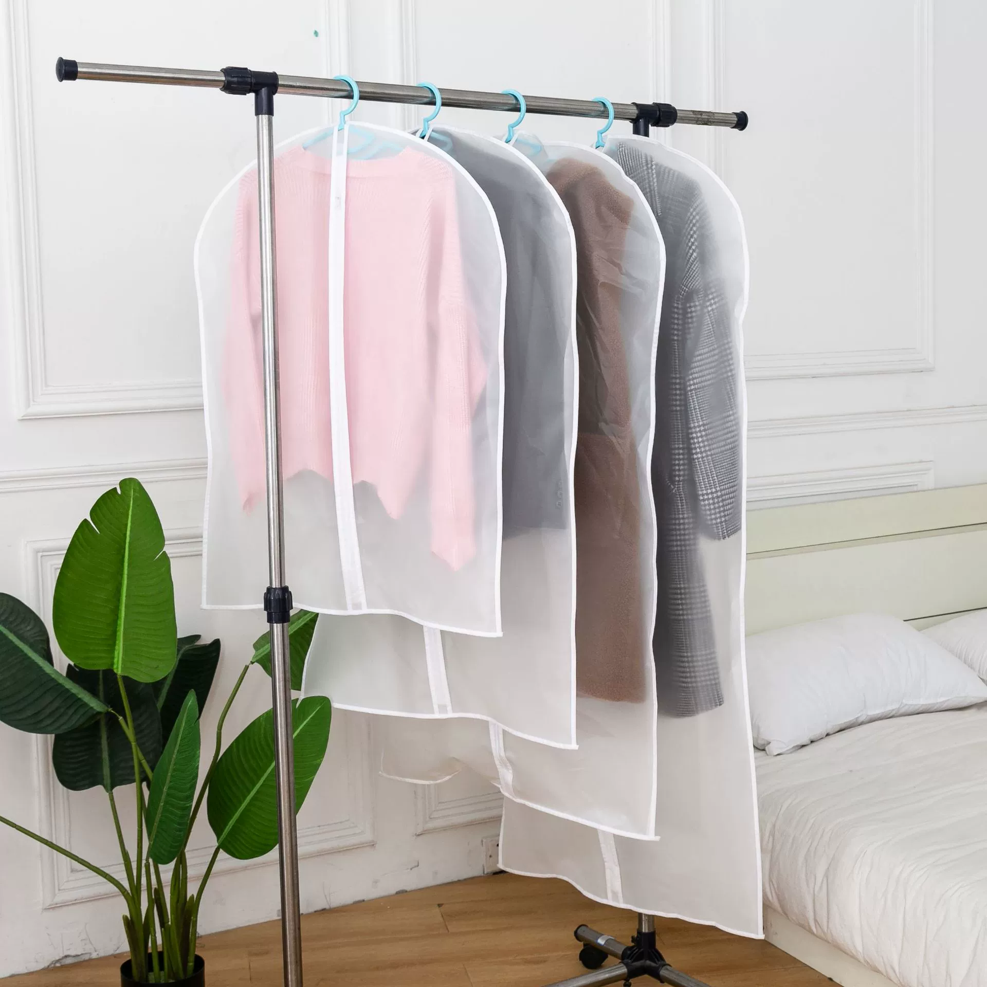 Одежда Мешок для пыли Бытовое пальто Прозрачная водонепроницаемая крышка костюма Отделка хранения Подвесная сумка Пылезащитный чехол Моющийся