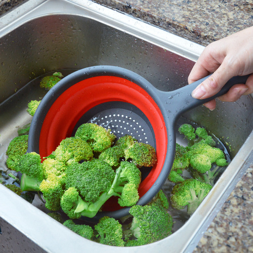Handle-equipped foldable draining basket, fruit and vegetable basket, water-filtering basket, vegetable washing basket, kitchen vegetable and fruit washing tool