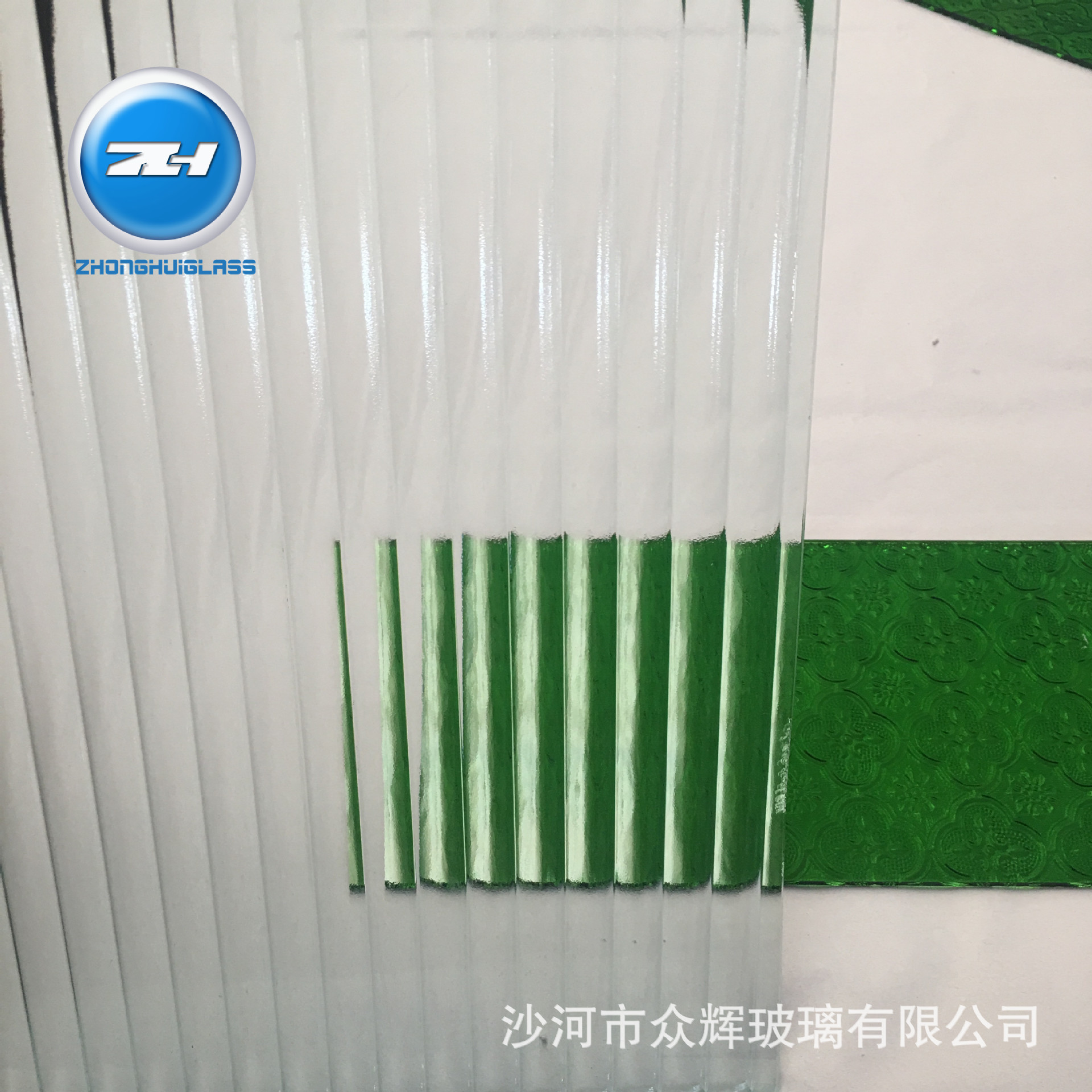 3mm巴洛克长虹海棠花水纹雨花银波纹压花玻璃  厂家直销 压延竹编