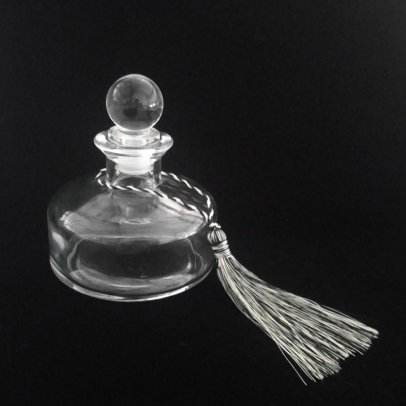 150ml香薰瓶 现货晶白料高档卡口圆形玻璃香薰瓶 精美套装香薰瓶
